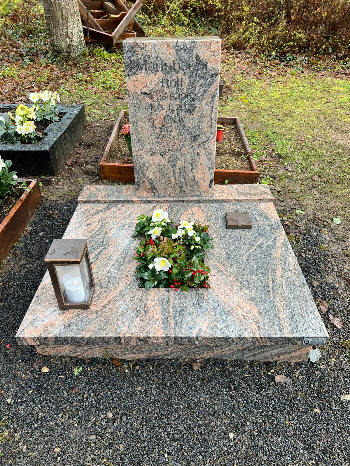 Urnengrabmal Mannhaupt Bendorf